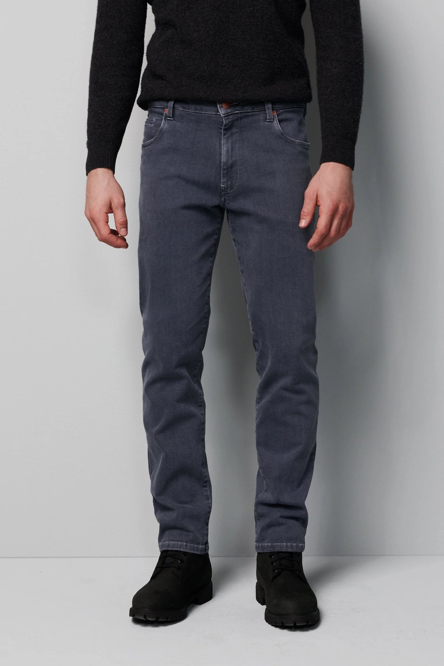 Meyer 6256 M5 Stretch Denim Jeans Available in 2 Shades.