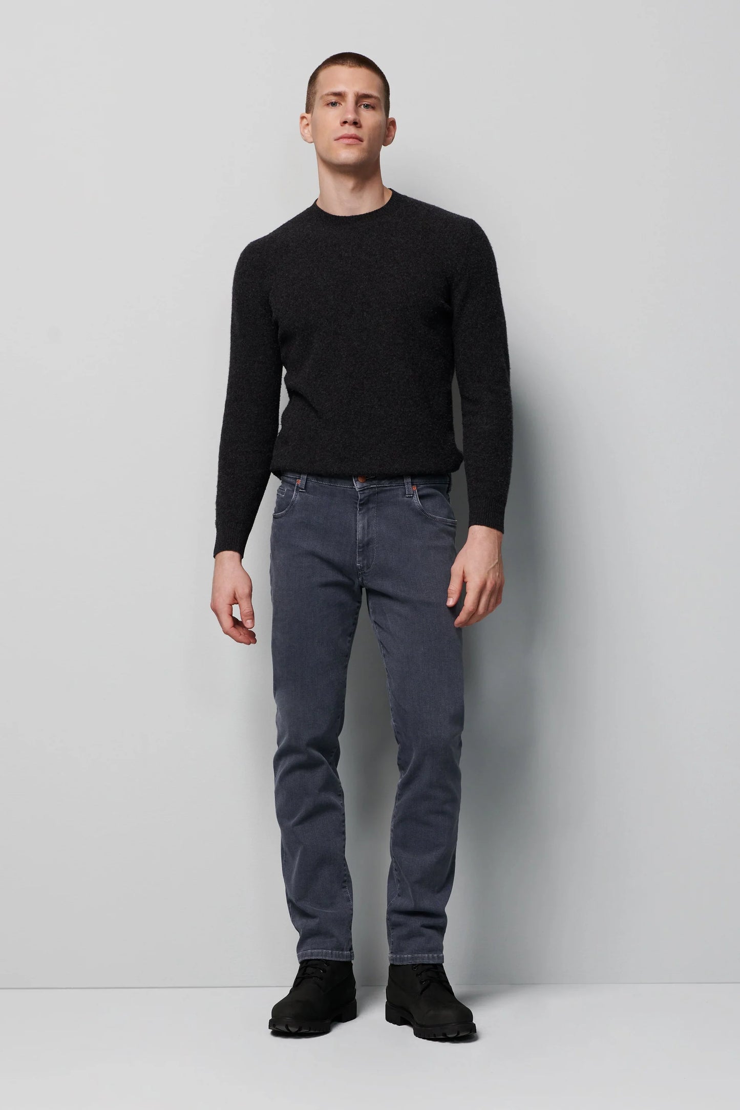 Meyer 6256 M5 Stretch Denim Jeans Available in 2 Shades.