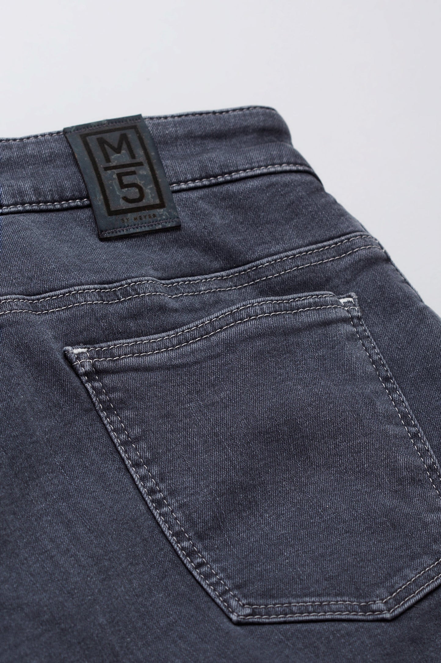 Meyer 6256 M5 Stretch Denim Jeans Available in 2 Shades.
