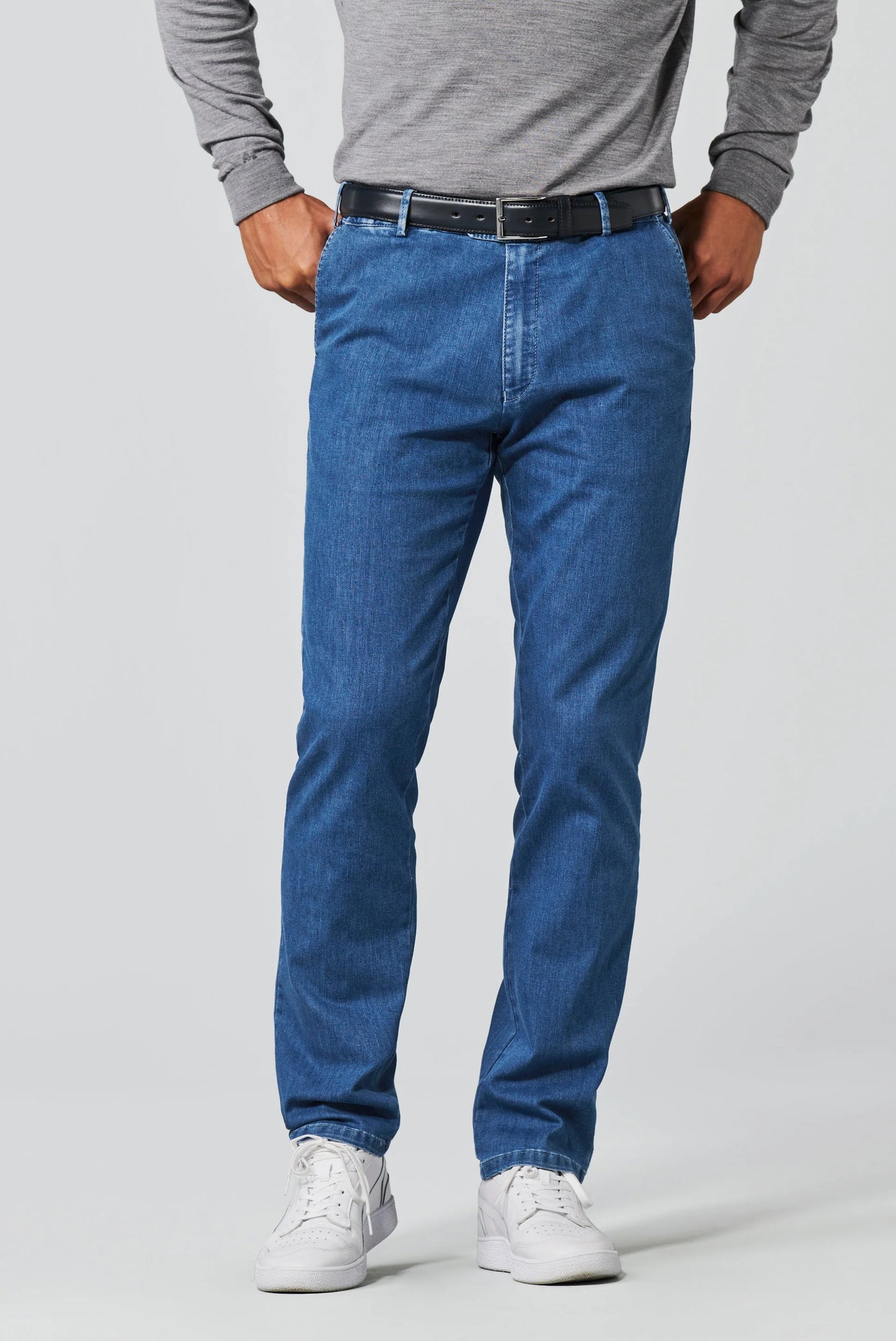 MEYER Jeans 4122 Oslo COOLMAX® FLEX. Available in 2 shades