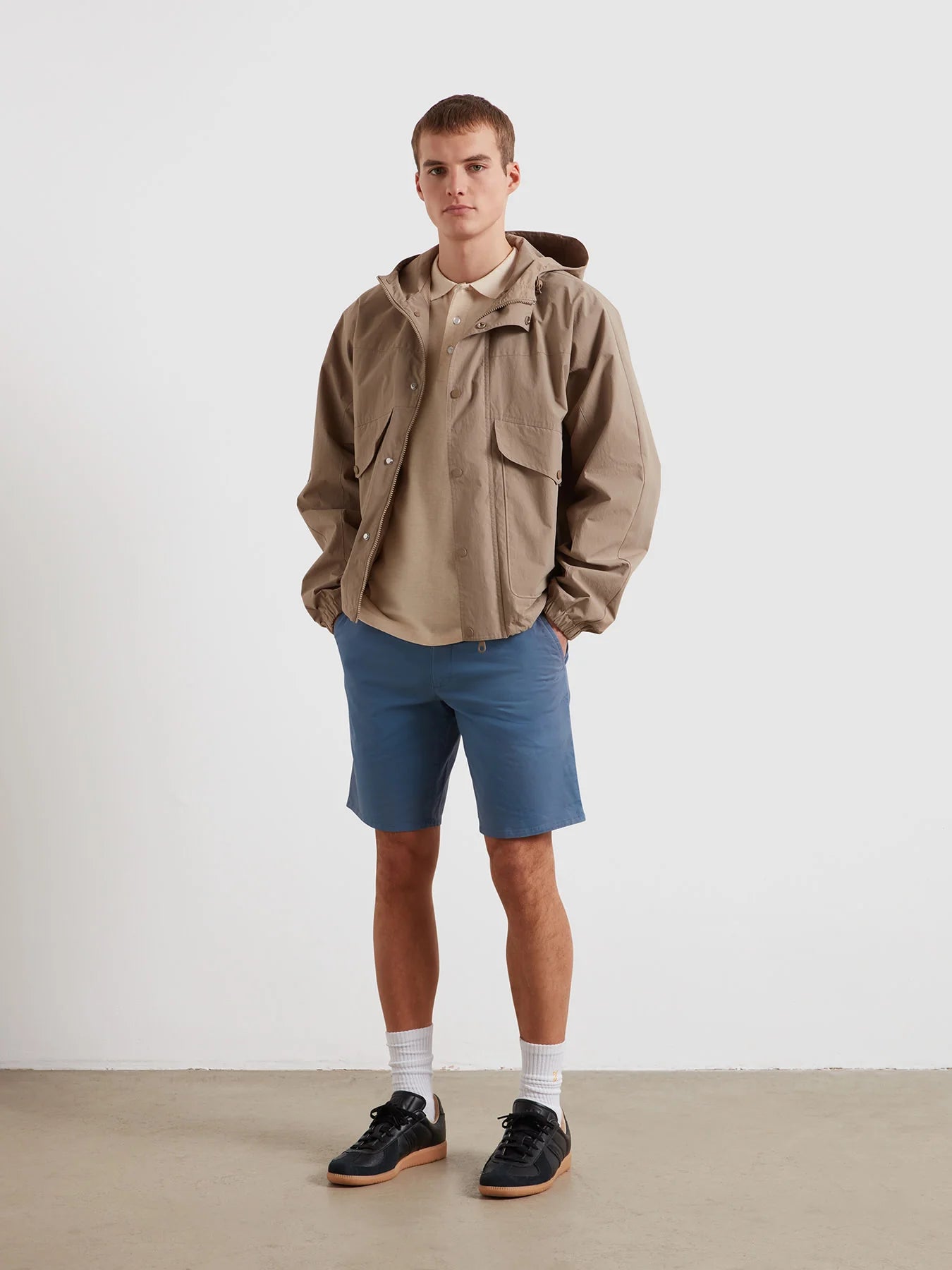 FARAH Hawk  F4HS9073 Garment Dyed Twill Shorts. Available in 2 Shades.